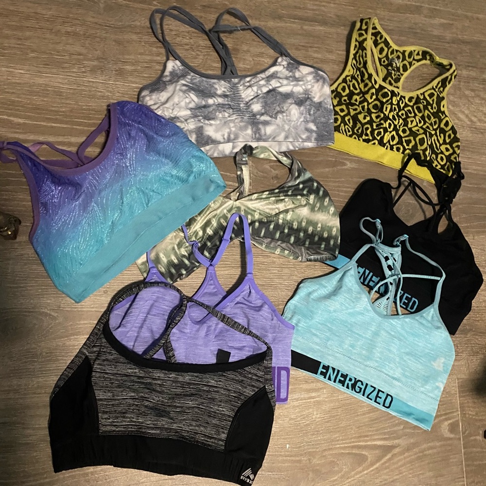 Women’s sports bras